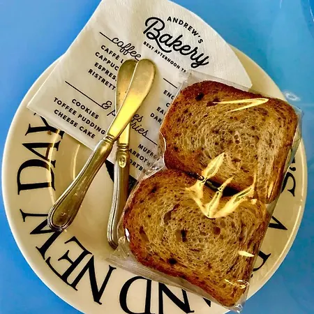 Attico&nuvole アパート